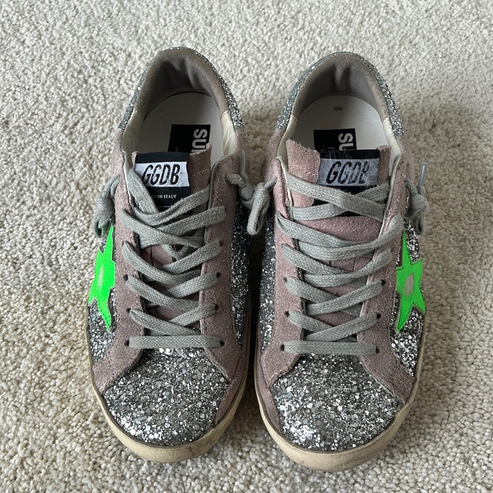 Golden goose superstar sneaker